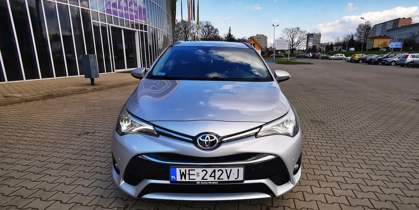 Toyota Avensis cena 65000 przebieg: 132000, rok produkcji 2018 z Mińsk Mazowiecki małe 121